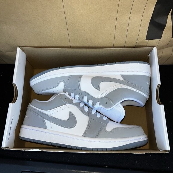 NEW Nike Air Jordan 1 Low 'White Wolf Grey' DC0774-105 Women Size 8 - Picture 4 of 6